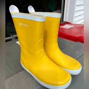 Yellow Kids Tretorn Rainboots, size 38 (6.5)